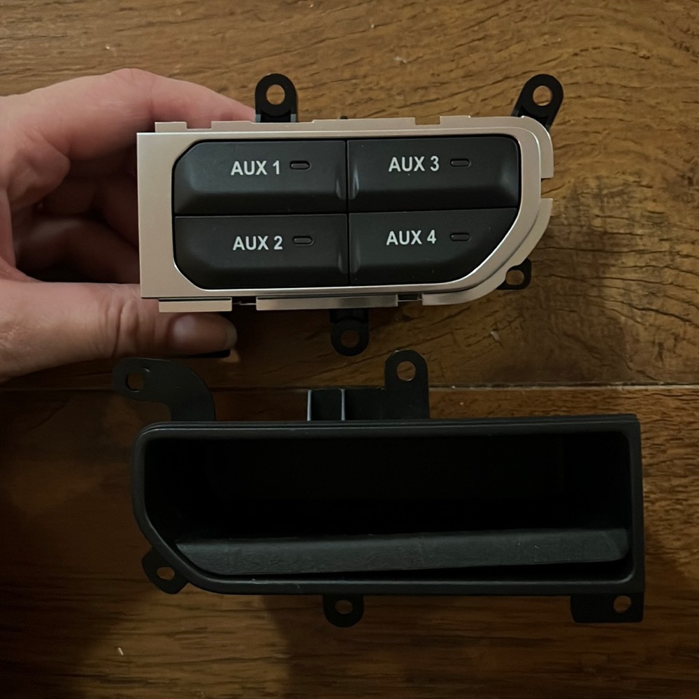 2018 Rubicon JL Auxiliary Switch Bank Kit